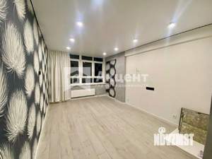2-к квартира, вторичка, 65м2, 10/18 этаж