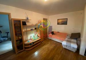 2-к квартира, вторичка, 42м2, 3/5 этаж
