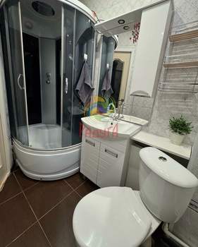 2-к квартира, вторичка, 52м2, 2/2 этаж