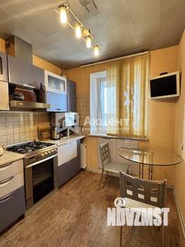 3-к квартира, вторичка, 62м2, 5/5 этаж