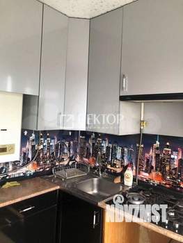 4-к квартира, вторичка, 58м2, 3/5 этаж