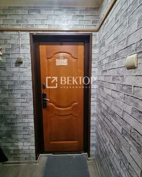 4-к квартира, вторичка, 58м2, 5/5 этаж