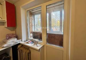 2-к квартира, вторичка, 53м2, 1/3 этаж