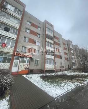 3-к квартира, вторичка, 71м2, 1/5 этаж