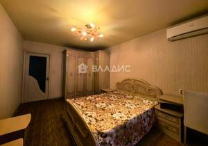 4-к квартира, вторичка, 120м2, 3/10 этаж