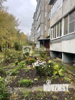 4-к квартира, вторичка, 58м2, 5/5 этаж