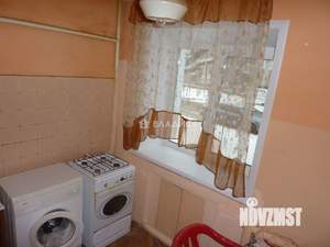 2-к квартира, вторичка, 42м2, 1/4 этаж