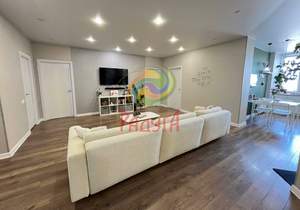 4-к квартира, вторичка, 125м2, 14/19 этаж