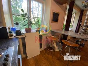 2-к квартира, вторичка, 42м2, 3/5 этаж