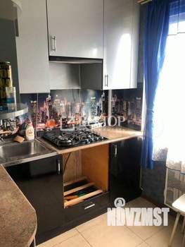 4-к квартира, вторичка, 58м2, 3/5 этаж