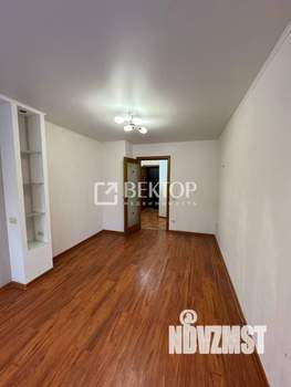 2-к квартира, вторичка, 39м2, 1/5 этаж