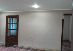 3-к квартира, вторичка, 42м2, 1/4 этаж
