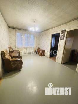 4-к квартира, вторичка, 58м2, 5/5 этаж