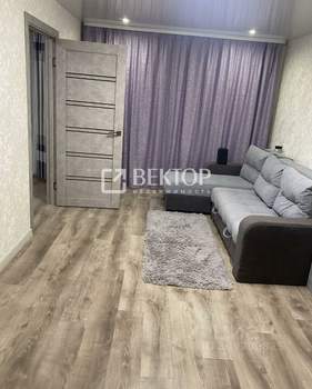 2-к квартира, вторичка, 45м2, 1/5 этаж