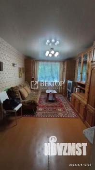 3-к квартира, вторичка, 60м2, 1/9 этаж