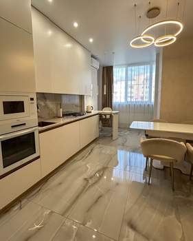 2-к квартира, вторичка, 70м2, 1/5 этаж