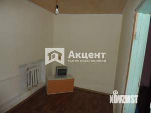 2-к квартира, вторичка, 42м2, 1/4 этаж