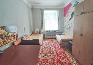 3-к квартира, вторичка, 80м2, 1/2 этаж