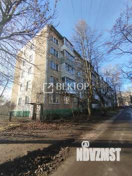 2-к квартира, вторичка, 38м2, 3/5 этаж