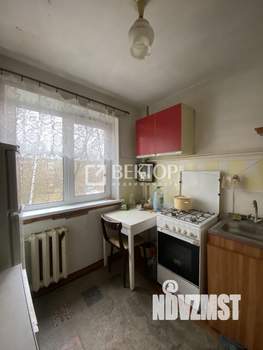 2-к квартира, вторичка, 44м2, 3/5 этаж