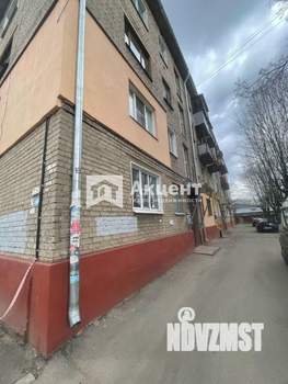 2-к квартира, вторичка, 37м2, 1/4 этаж