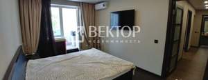 2-к квартира, вторичка, 64м2, 1/10 этаж