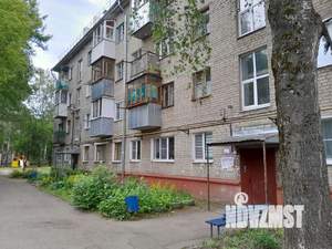 2-к квартира, вторичка, 42м2, 1/4 этаж