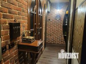 2-к квартира, вторичка, 56м2, 1/3 этаж