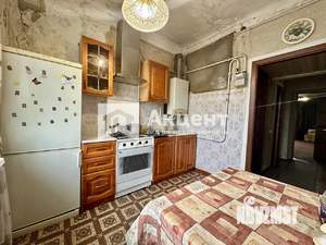 2-к квартира, вторичка, 61м2, 5/5 этаж