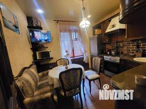 2-к квартира, вторичка, 56м2, 1/3 этаж