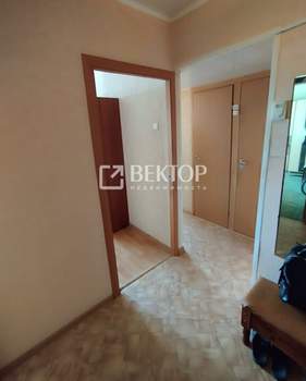 2-к квартира, вторичка, 38м2, 3/5 этаж