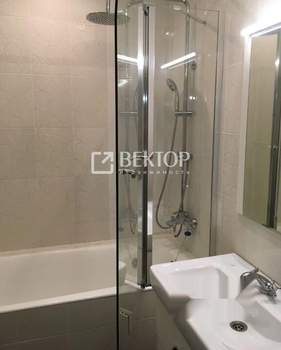 3-к квартира, вторичка, 94м2, 1/5 этаж