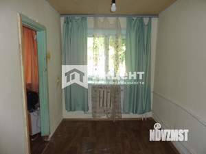 2-к квартира, вторичка, 42м2, 1/4 этаж