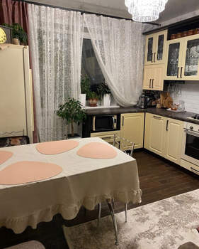 3-к квартира, вторичка, 70м2, 2/5 этаж