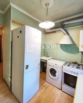 2-к квартира, вторичка, 43м2, 1/5 этаж