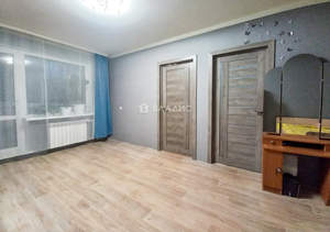 4-к квартира, вторичка, 60м2, 2/2 этаж