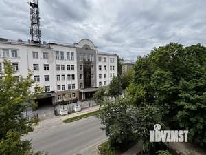 4-к квартира, вторичка, 102м2, 4/6 этаж
