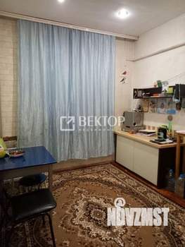 2-к квартира, вторичка, 61м2, 1/3 этаж