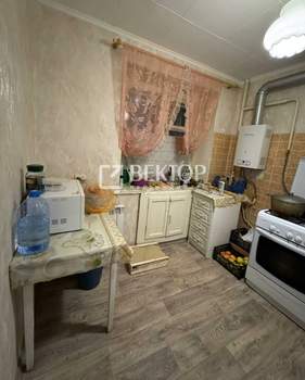 2-к квартира, вторичка, 44м2, 1/5 этаж