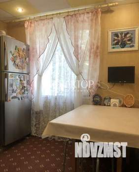 4-к квартира, вторичка, 93м2, 1/3 этаж