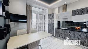 2-к квартира, вторичка, 72м2, 8/10 этаж
