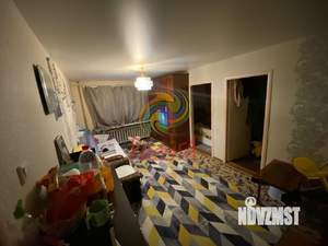 3-к квартира, вторичка, 50м2, 1/5 этаж