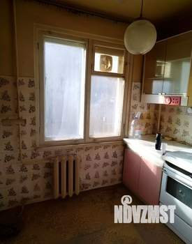 3-к квартира, вторичка, 50м2, 1/5 этаж