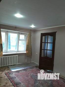 2-к квартира, вторичка, 42м2, 1/4 этаж