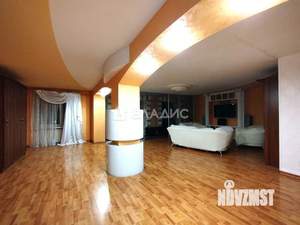4-к квартира, вторичка, 204м2, 9/10 этаж