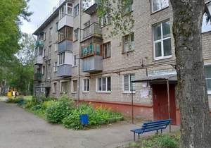 3-к квартира, вторичка, 42м2, 1/4 этаж