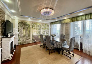 4-к квартира, вторичка, 121м2, 9/9 этаж