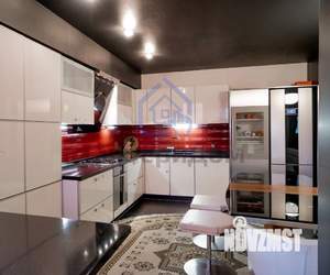 3-к квартира, вторичка, 107м2, 2/5 этаж