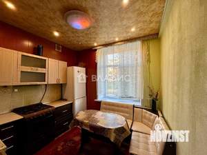 2-к квартира, вторичка, 60м2, 1/4 этаж