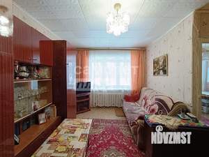 2-к квартира, вторичка, 44м2, 1/4 этаж